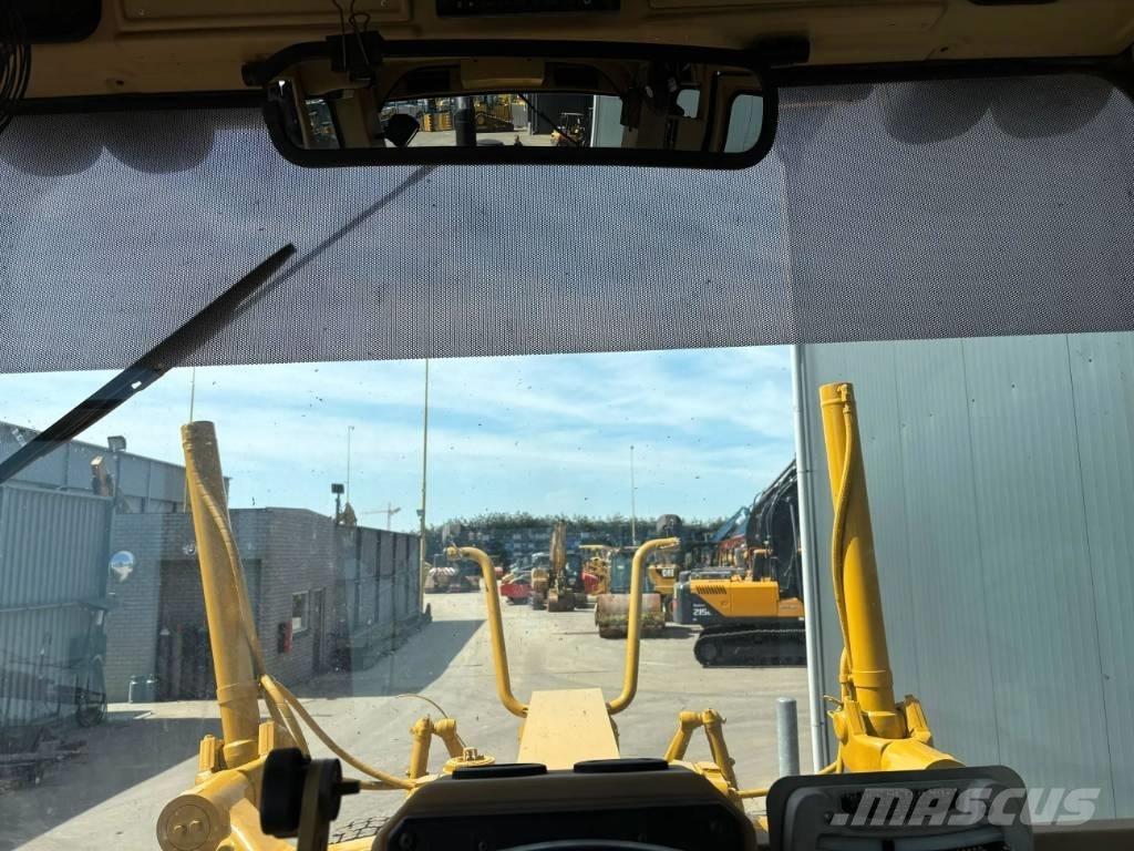 CAT 140H Równiarki