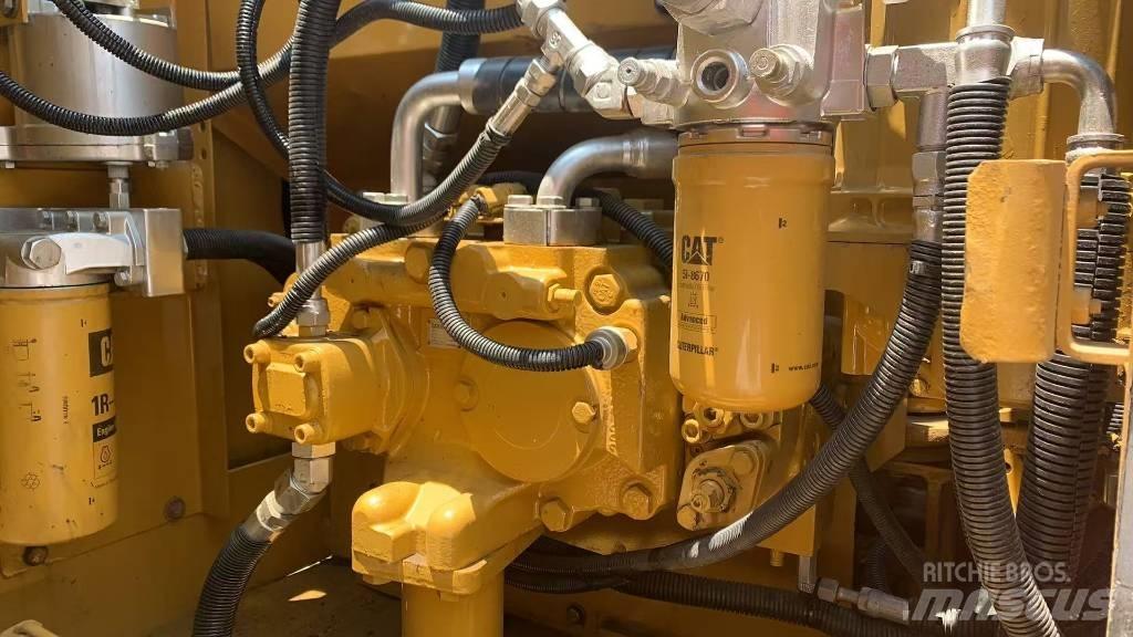 CAT 320 D L Koparki gąsienicowe