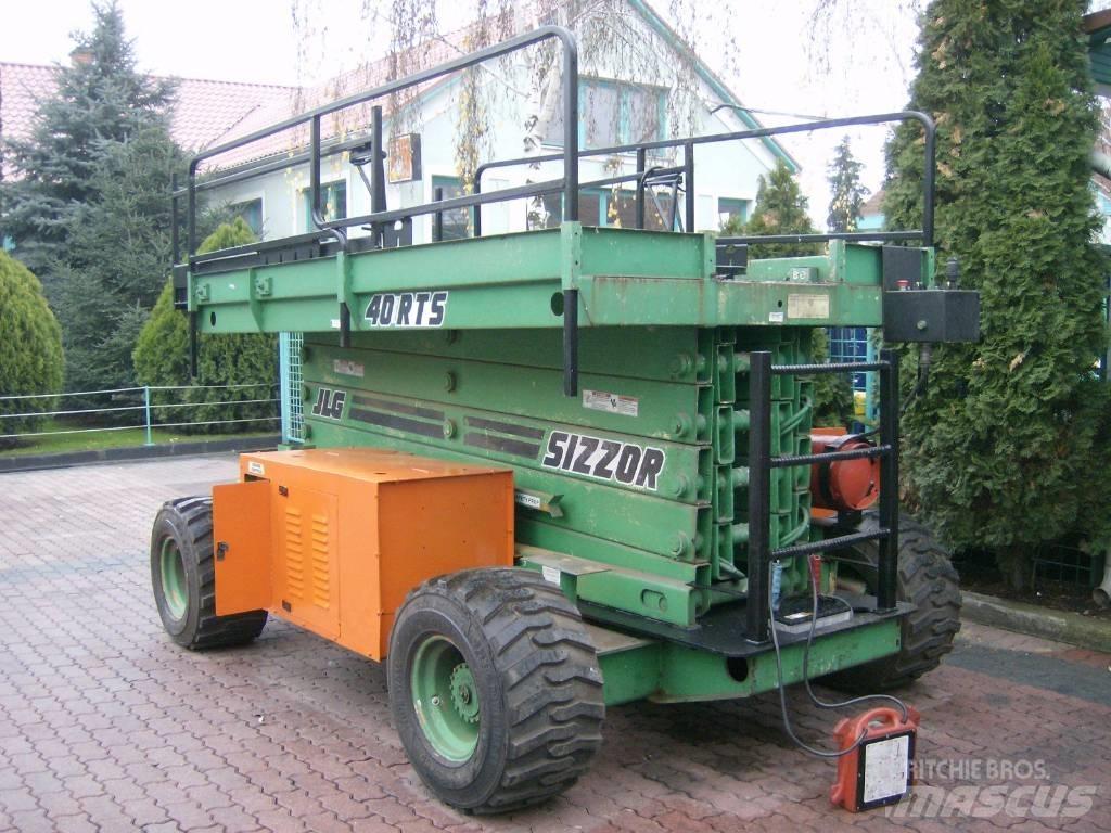 JLG 40RTS    V-1562 Podnośniki masztowe