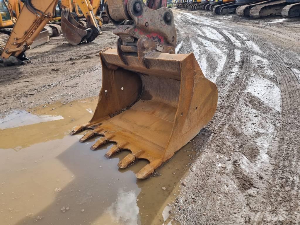 JCB JS220 LC T4 Koparki gąsienicowe