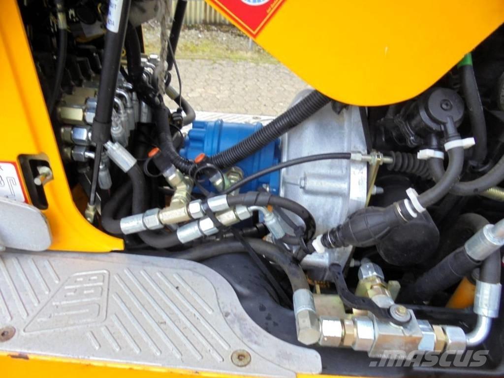 JCB 8010 CTS Minikoparki