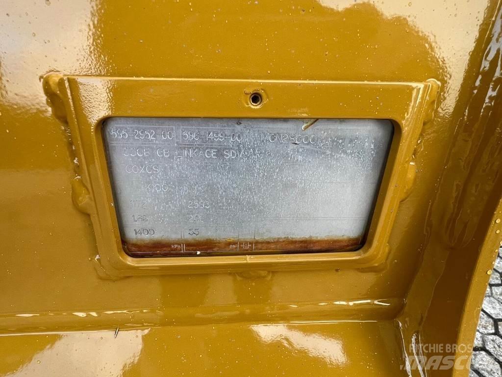 CAT 326-07 Koparki gąsienicowe