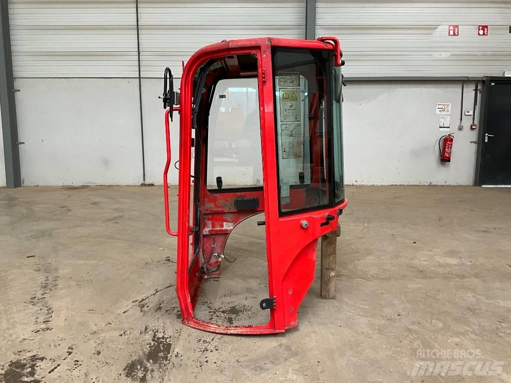 Yanmar Vio 25-6 Kabiny i wnętrze