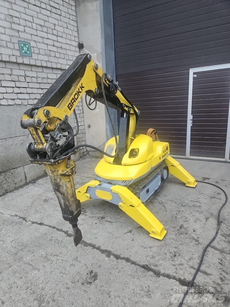 Brokk 100 Koparki wyburzeniowe
