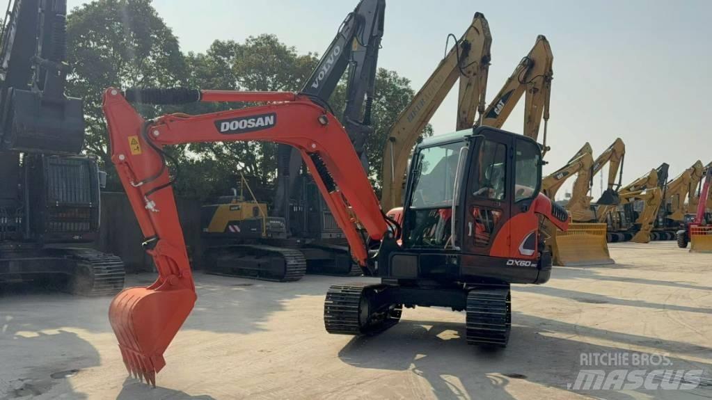 Doosan DX60-9C Minikoparki