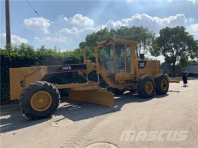 CAT 140K Równiarki
