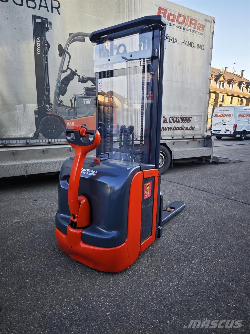 Linde L14 Samojezdne maszyny do załadunku