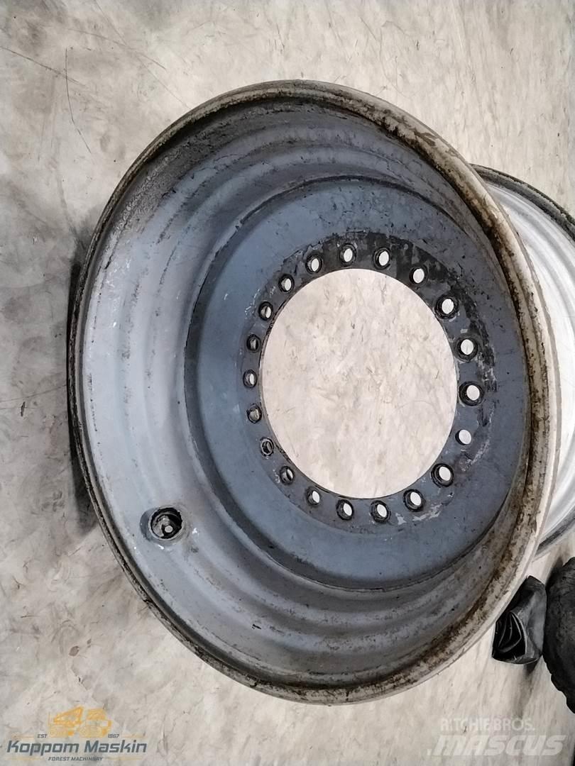 Valmet 941 20x34 Opony, koła i felgi