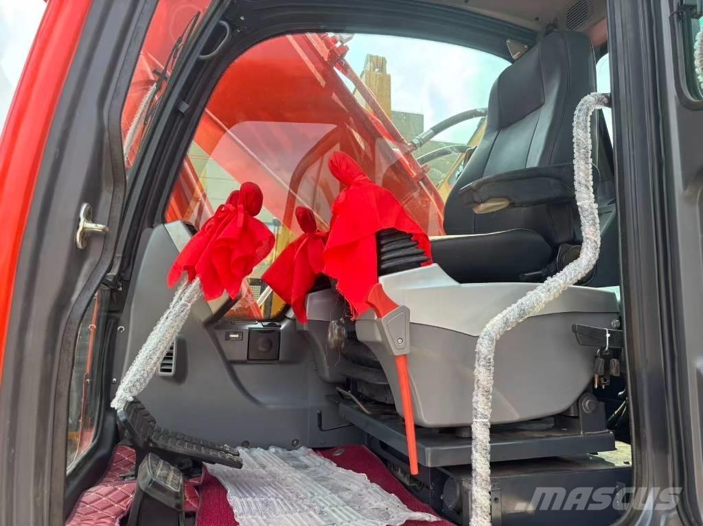 Doosan 225 LC Koparki gąsienicowe