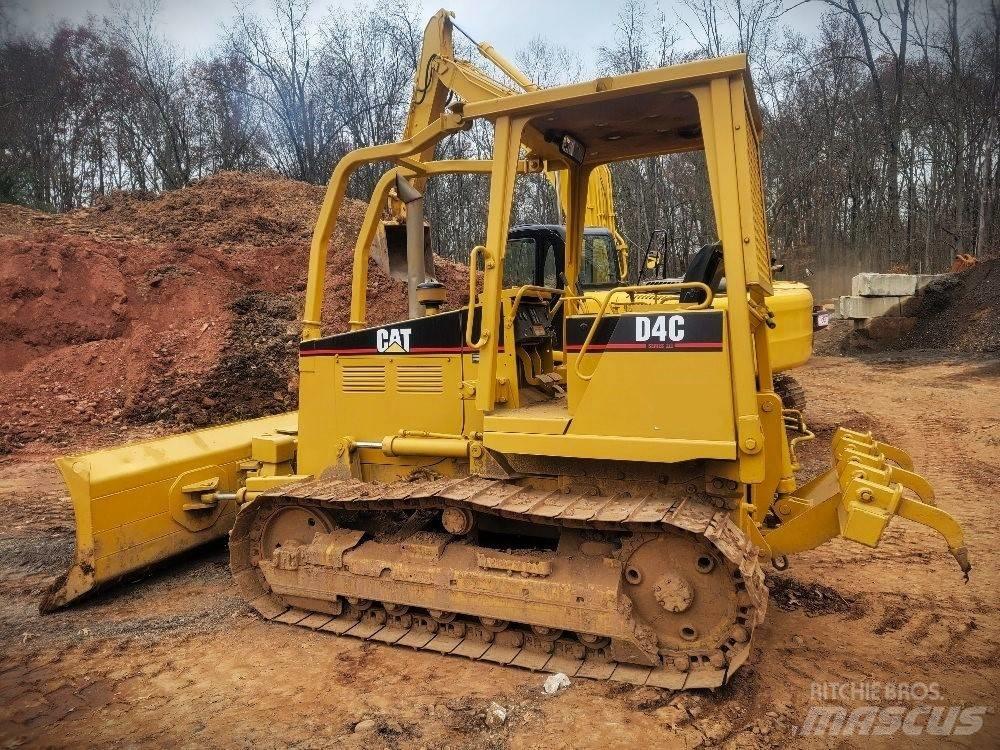 CAT D 4 C Spycharki gąsienicowe