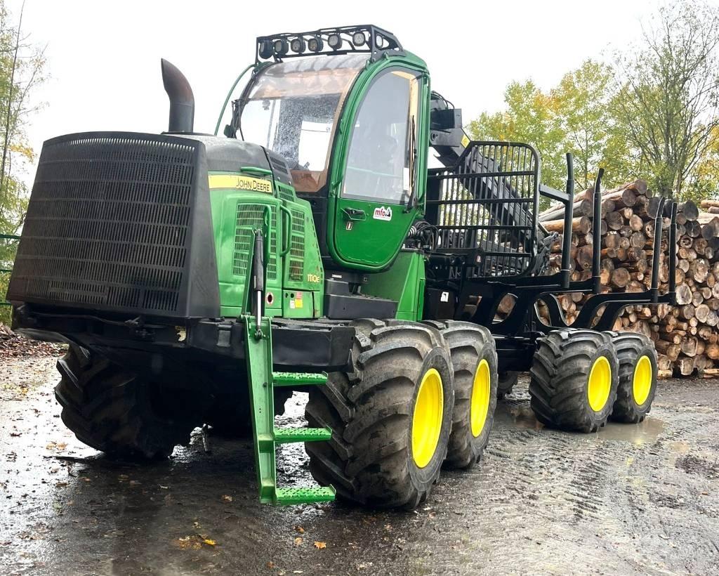 John Deere 1110 E Forwardery