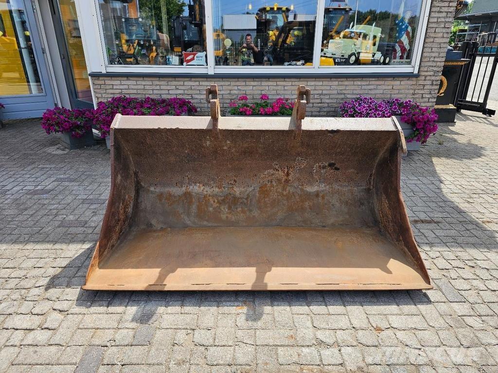 Beco Slotenbak Łyżki do ładowarek