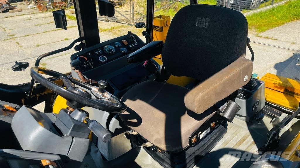 CAT 428 C Koparko-ładowarki