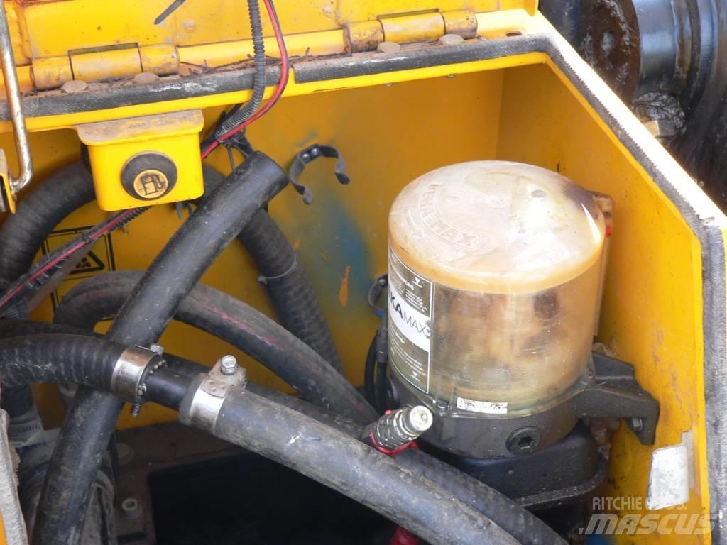 JCB JS 131LC+ Koparki gąsienicowe