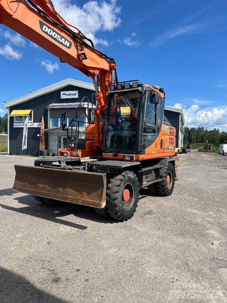 Doosan DX 160 W-3 Koparki kołowe