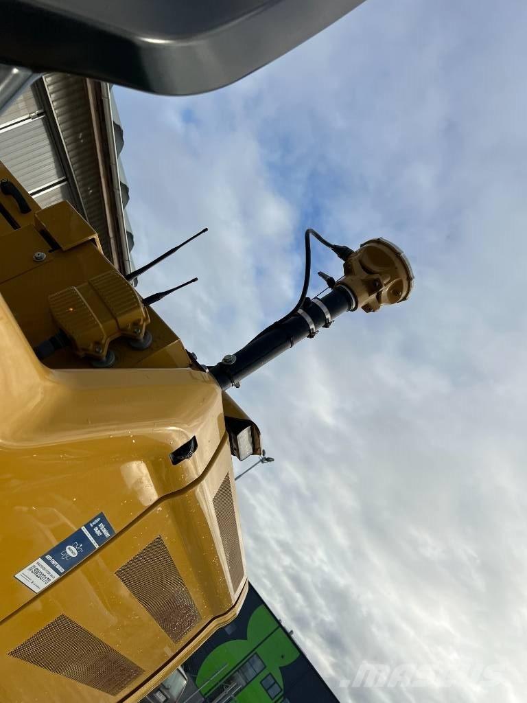 CAT 330 Koparki gąsienicowe