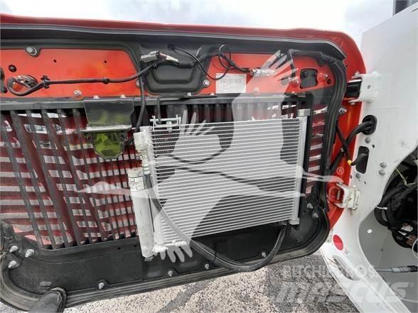 Bobcat T76 Ładowarki burtowe
