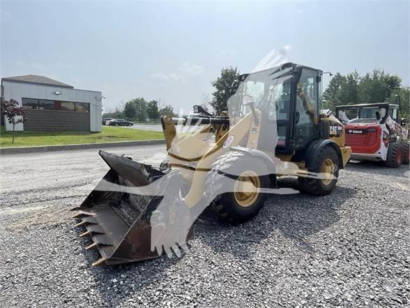 CAT 906M Ładowarki kołowe
