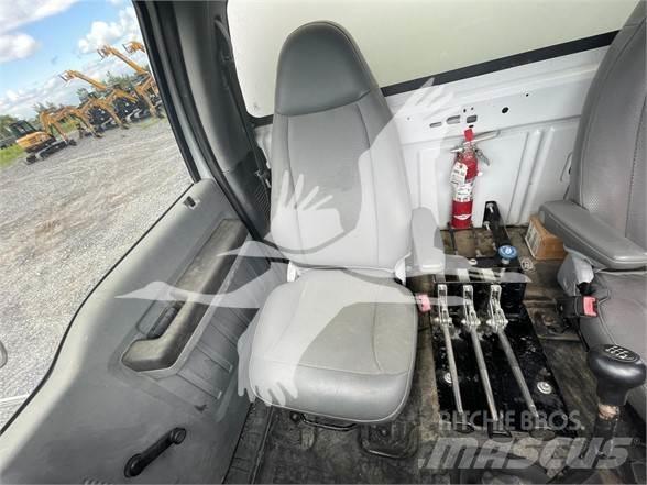 Ford F750 XL Polewaczki