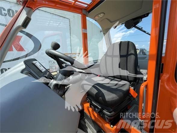 JLG 2733 Ładowarki teleskopowe