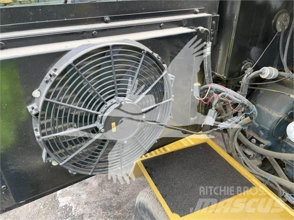  LAYMOR SM400 Zamiatarki - Zgarniarki - Odśnieżarki