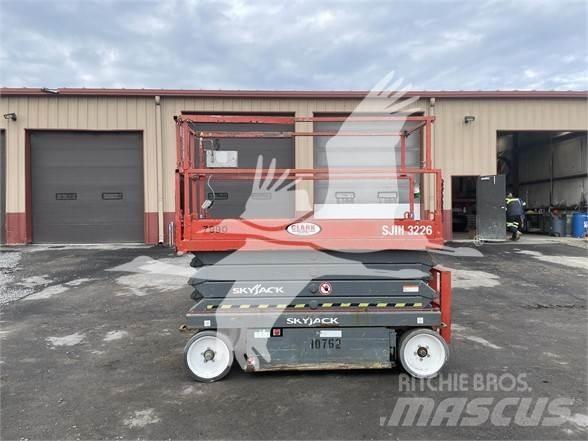 SkyJack SJ3226 Podnośniki nożycowe