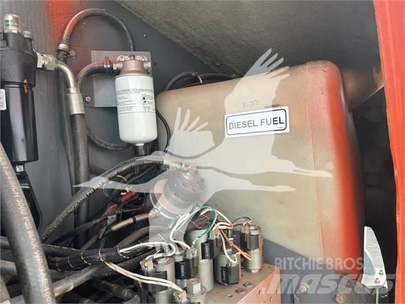 SkyJack SJ66T Podnośniki teleskopowe