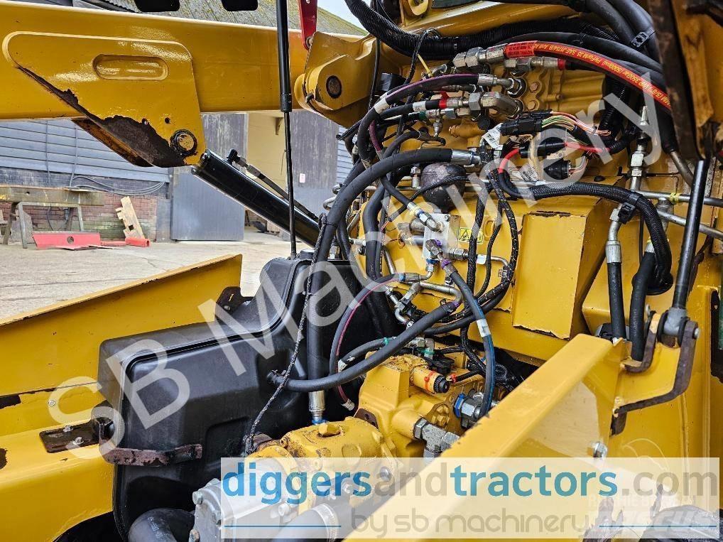 CAT 257 D Ładowarki burtowe
