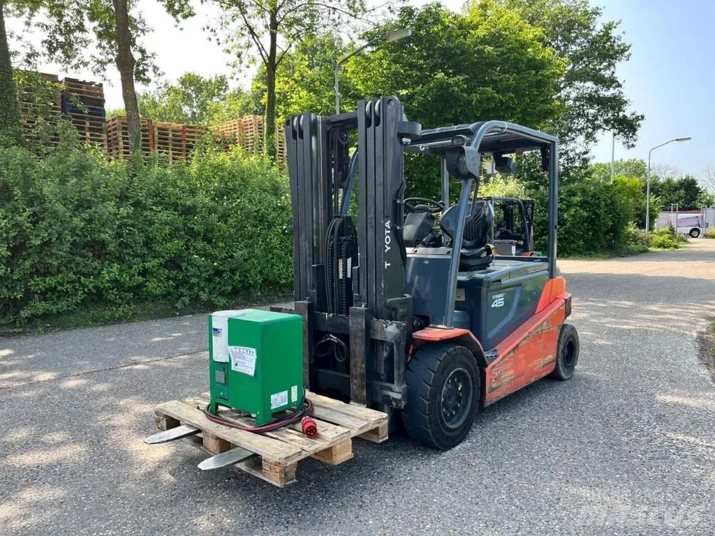 Toyota 8FBMT45 Wózki elektryczne