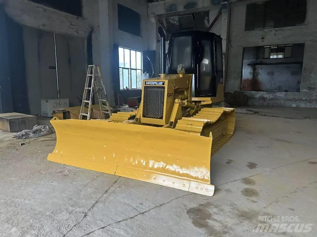 CAT D 4 C Spycharki gąsienicowe