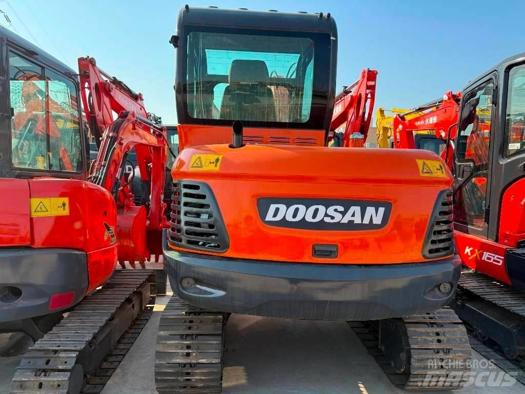 Doosan DX 60 Minikoparki