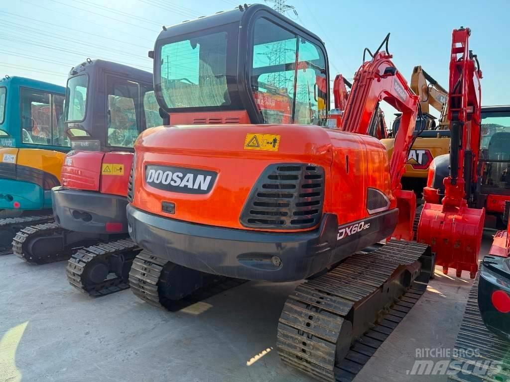 Doosan DX 60 Minikoparki