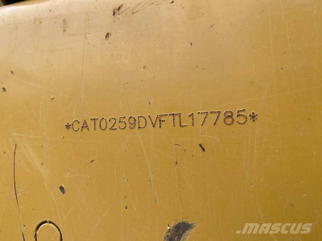 CAT 259 D Ładowarki burtowe