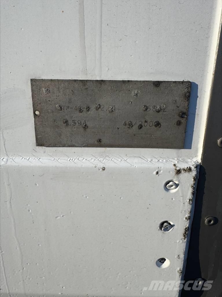 NTM UTP   5 aks Przyczepy ze skrzynią zamkniętą