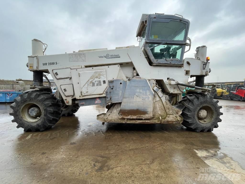 Wirtgen WR 2500S Recyklery do asfaltu