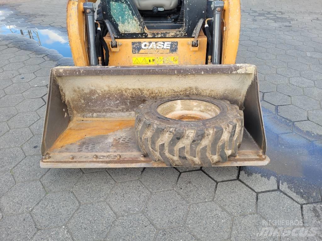 CASE SR 130 Ładowarki burtowe