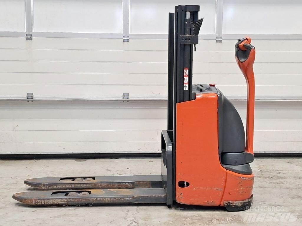 Linde L10 Wózki widłowe unoszące z dyszlem