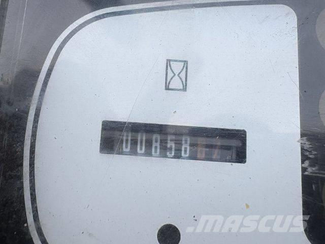 Komatsu PC 14 R-3HS Minikoparki