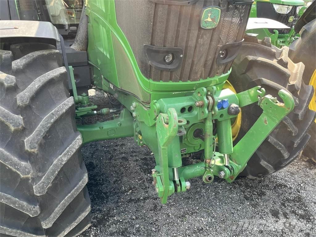 John Deere 6210R Ciągniki rolnicze