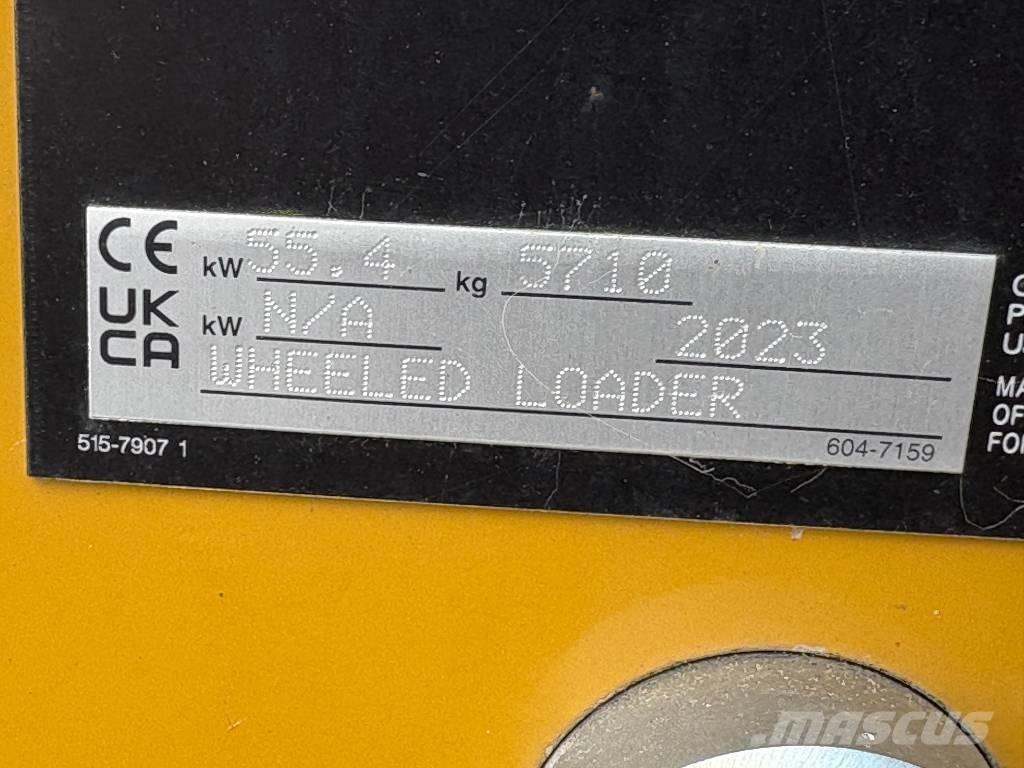 CAT 906 Ładowarki kołowe