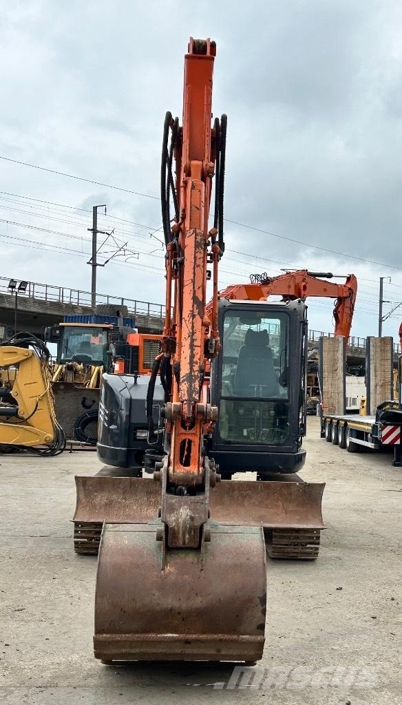 Hitachi Zaxis 85 USB Midikoparki  7t - 12t