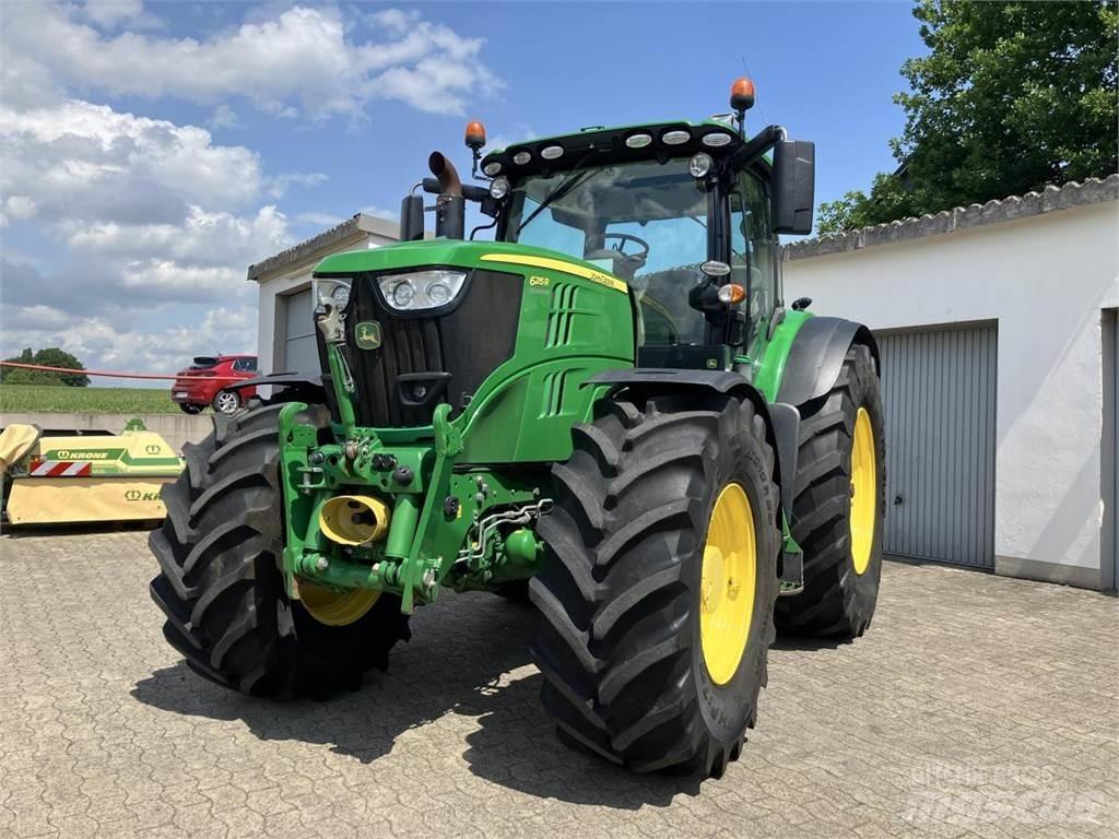 John Deere 6215R Ciągniki rolnicze