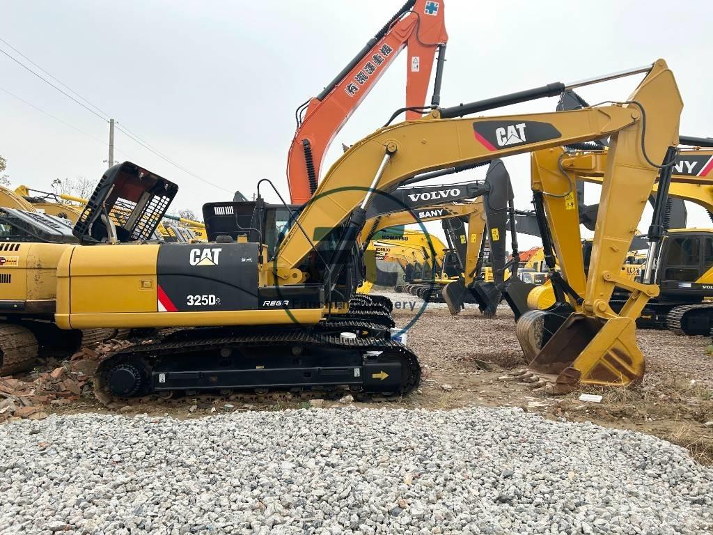 CAT 325 D2 Koparki gąsienicowe