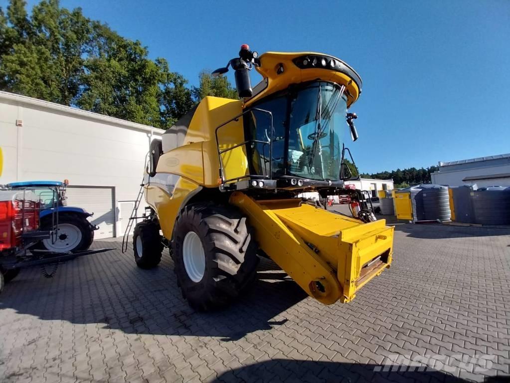 New Holland CX 8.90 Kombajny zbożowe