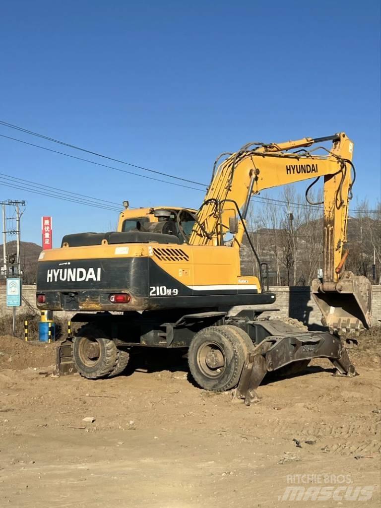 Hyundai R210W-9 Koparki kołowe