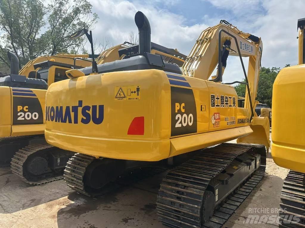 Komatsu PC 200 Koparki gąsienicowe