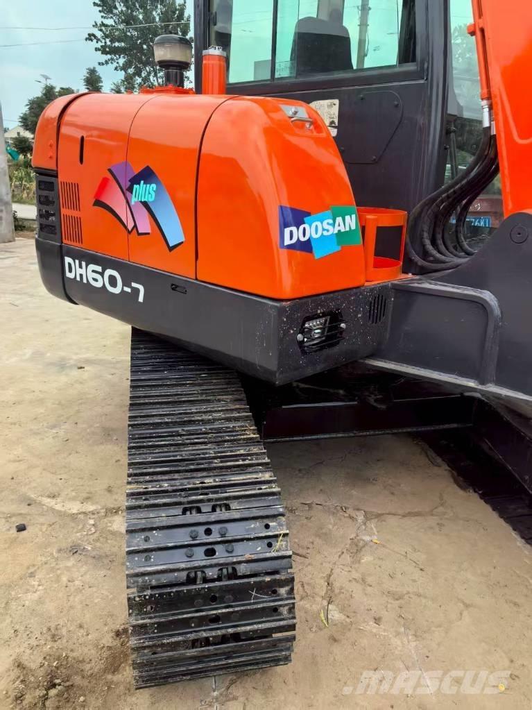 Doosan DH 60 Minikoparki