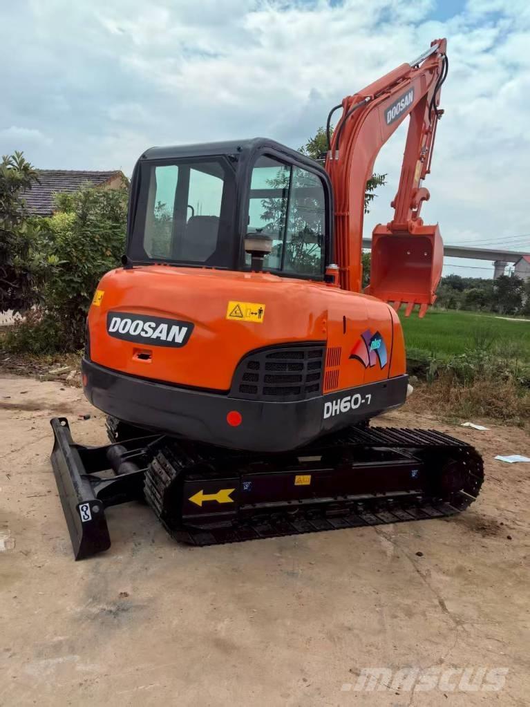 Doosan DH 60 Minikoparki