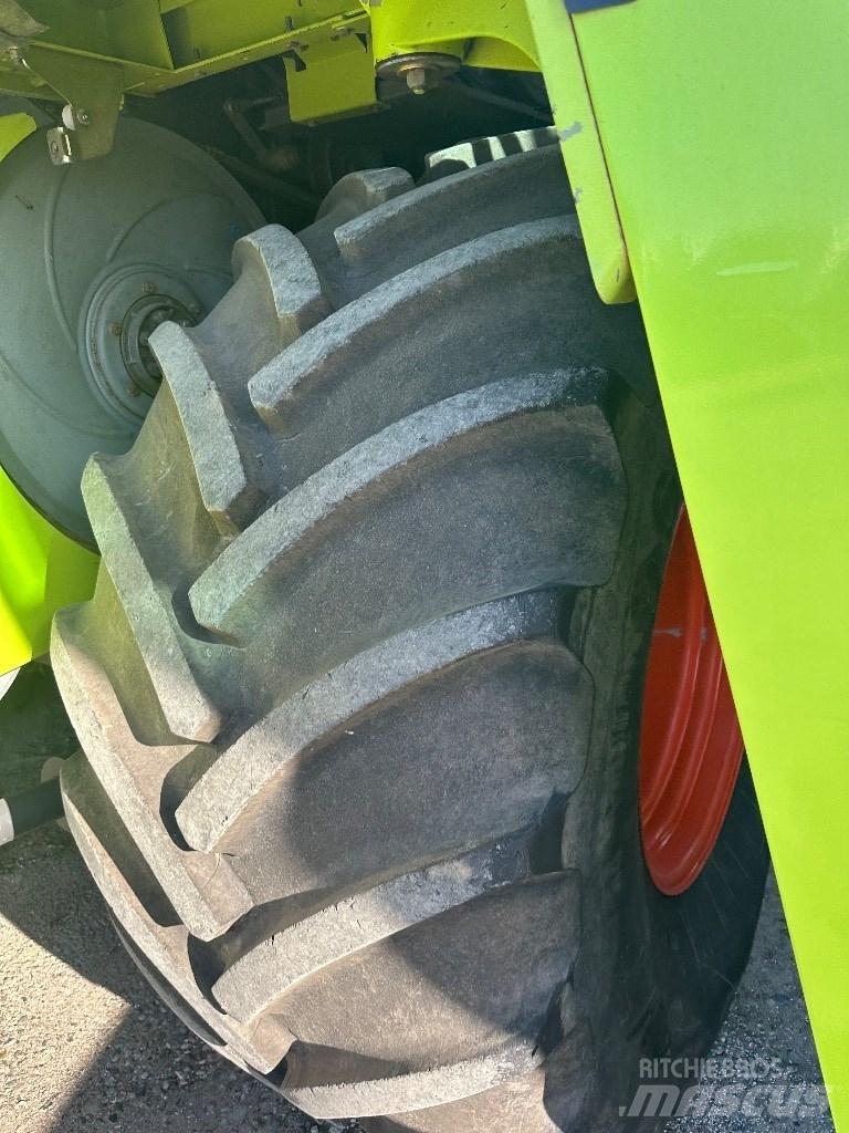 CLAAS Lexion 560 Kombajny zbożowe