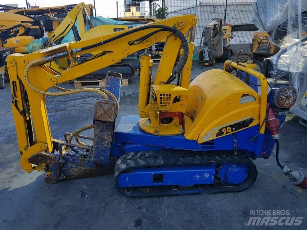 Brokk 90 Koparki wyburzeniowe